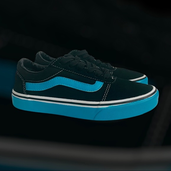 SOLD Vans Sk8-Low Old School Classic Shoes - Picture 9 of 10